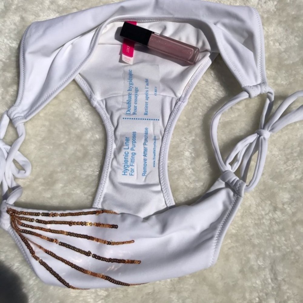 Victoria’s Secret bikini bombshells 32DD (SOLD )OR 34DD - Picture 3 of 15